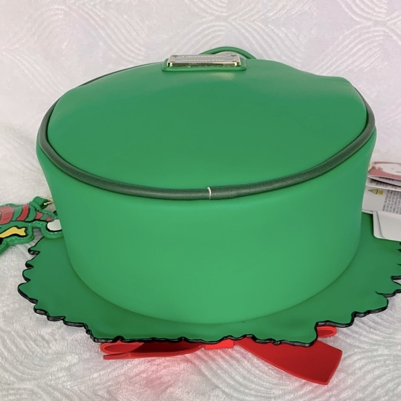 Loungefly Peanuts Snoopy Light-Up Holiday Wreath Crossbody Bag - Picture 12 of 15